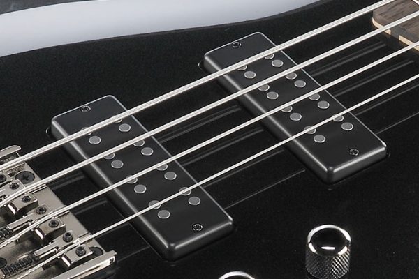 IBANEZ SR300 4 STRING BASS