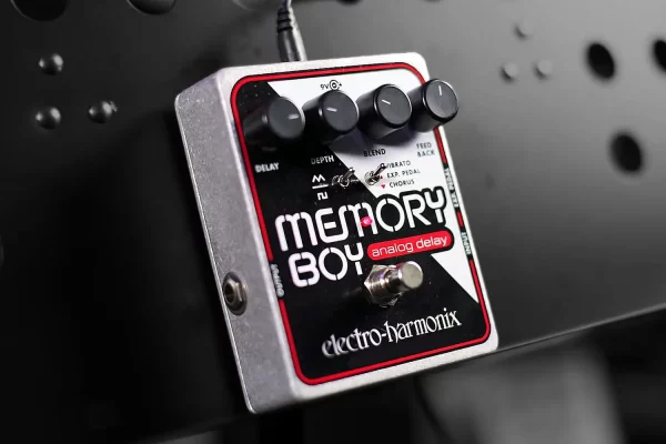 ELECTRO HARMONIX MEMORY BOY ANALOG DELAY